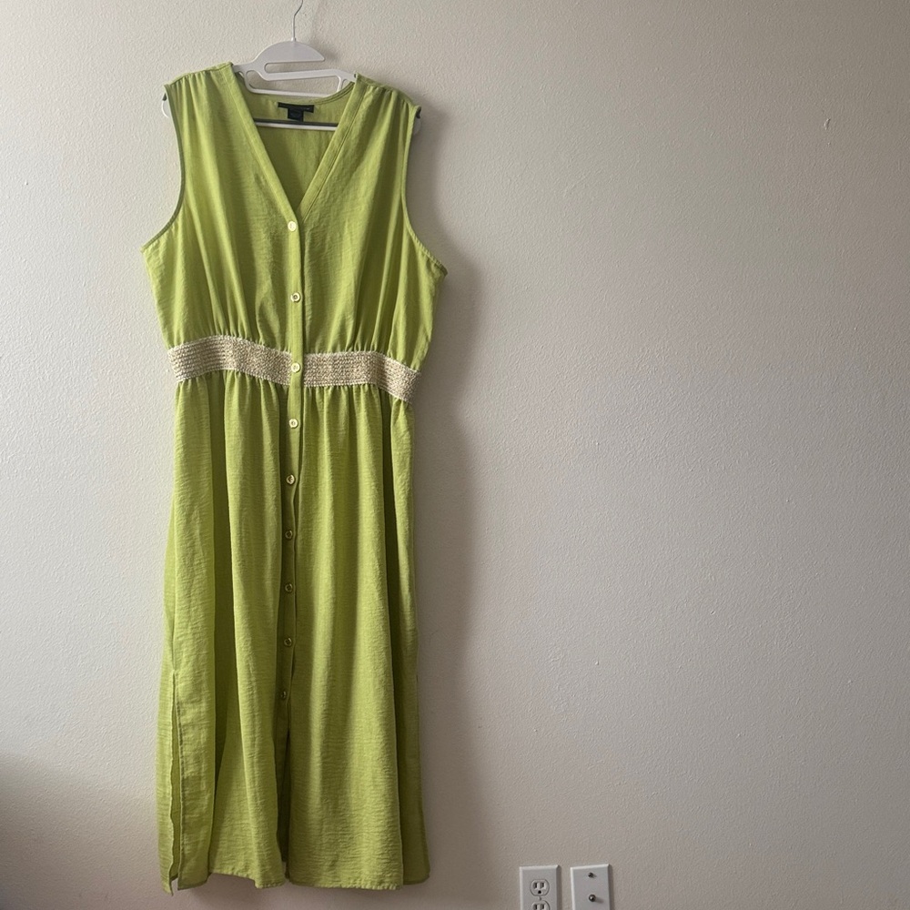 Stella & Julie Lime Green Button-Front Sleeveless Dress with Crochet Waist